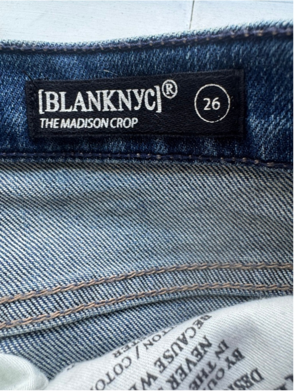 Blank NYC | The Madison Crop High-Rise Denim in Gnarly | Size 26 - Picture 7 of 11